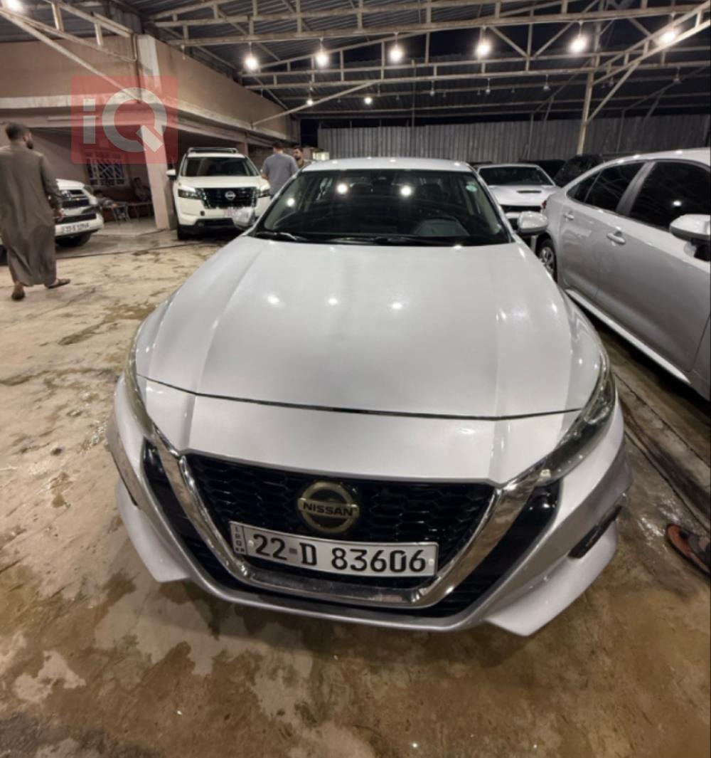 نیسان ئەلتیما